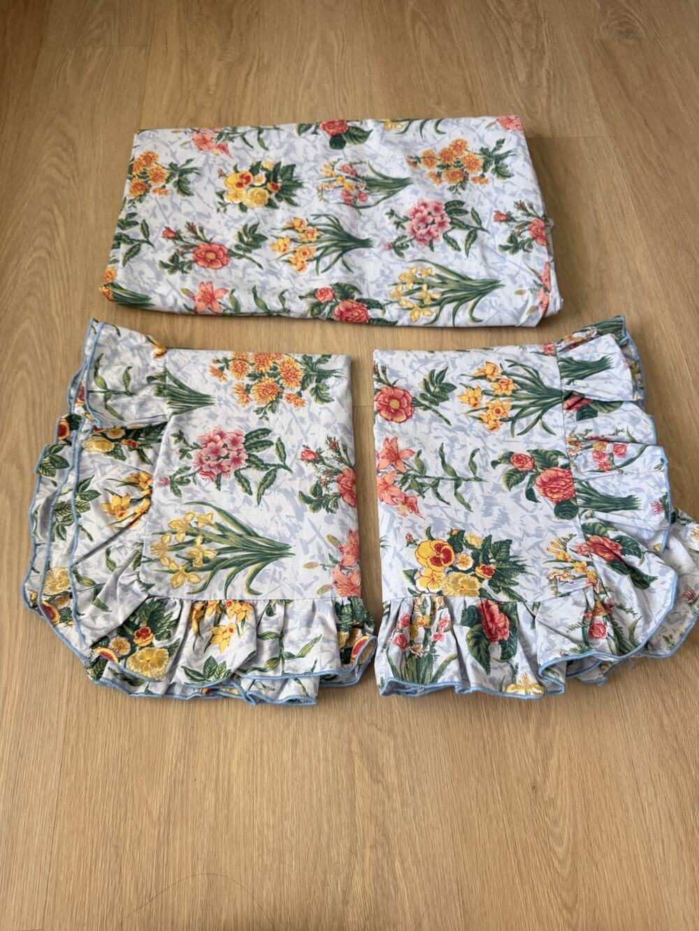 Vintage Duvet And Shams Set Botanical Floral Print